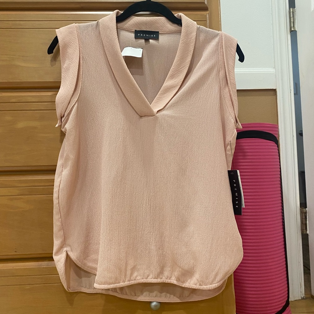Premise Blush blouse 🌸 Size small New with tags